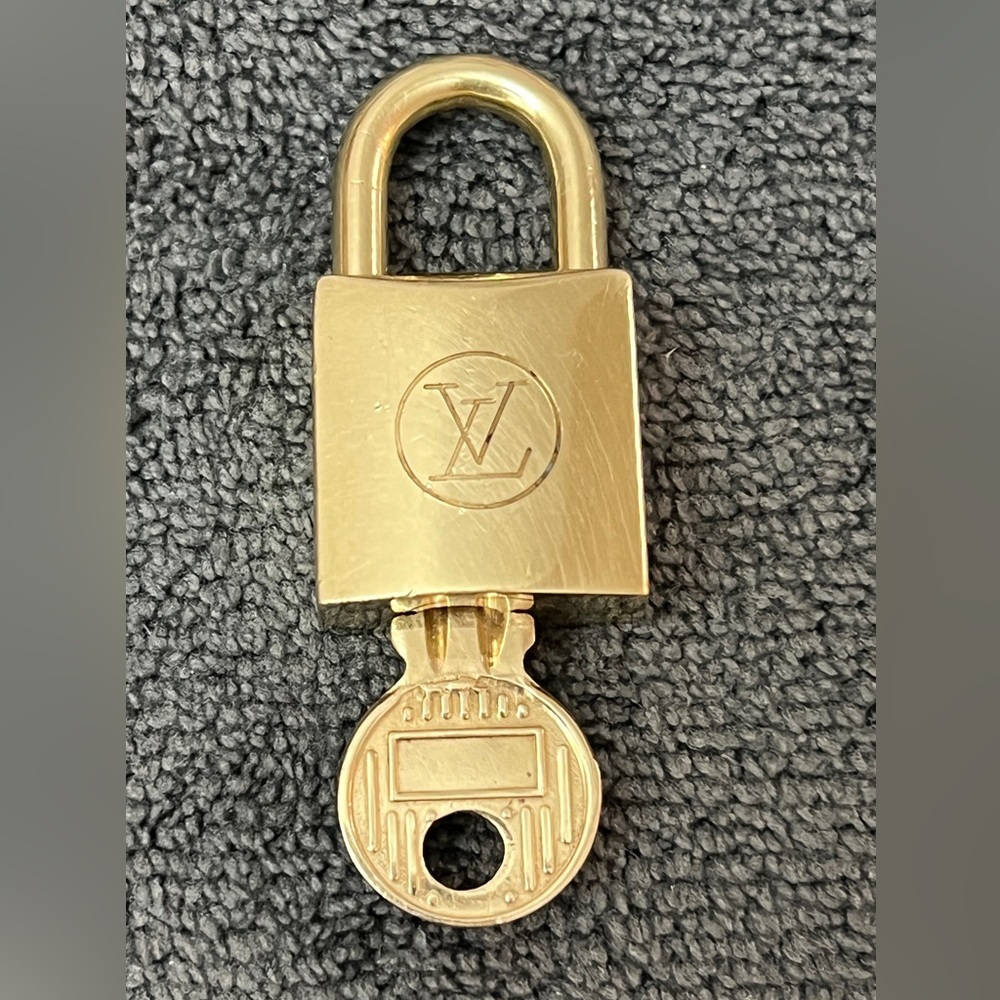 Rare Authentic Louis Vuitton Lock and Key #224
